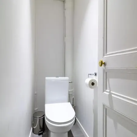 Daire B1#two Bedrooms#champs Elysees#arc De Triomphe#ac Paris