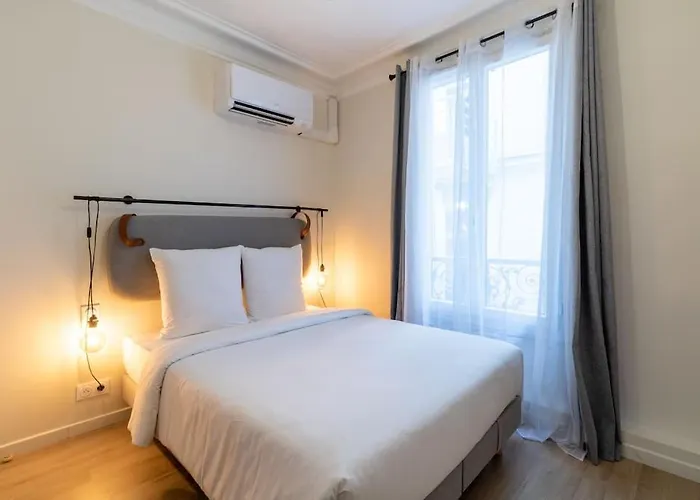 B1#two Bedrooms#champs Elysees#arc De Triomphe#ac Apartment